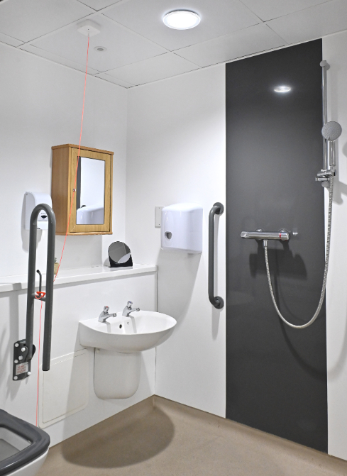 Manor House Accessible Wet Room